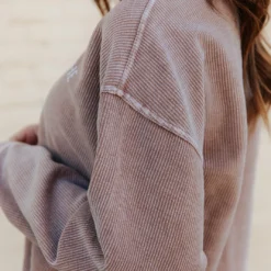 Life Is Better On The Farm Ribbed Graphic Crewneck 5 Life Is Better On The Farm Ribbed Graphic Crewneck -Women's Clothing Store 0P1A0323