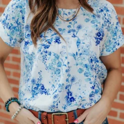 Feminine Floral Cuffed Sleeve Blouse