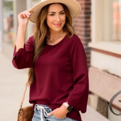 Scalloped Edge 3/4 Sleeve Blouse