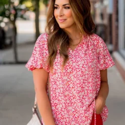 Sassy Floral Puffed Sleeve Blouse