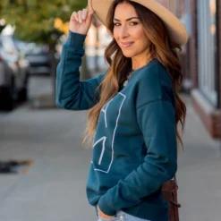 Farm Blocked Graphic Crewneck 11 Farm Blocked Graphic Crewneck -Women's Clothing Store BB 1460 913b3628 ff11 4585 a545 424c57fe3aaf 430538