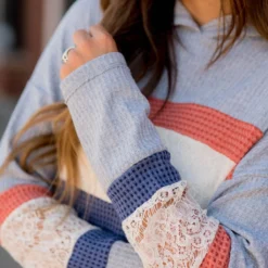 Color Blocked Lace Accent Hoodie -Women's Clothing Store BB 1702 58bdd113 a29d 4fbc a9b5 1ab7af6fef52 300372