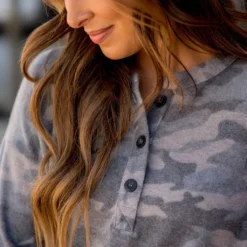 So Soft Camo Henley Tee -Women's Clothing Store BB 1721 0704aabc 9f4f 4c04 b318 a7e7327f84b6 442730