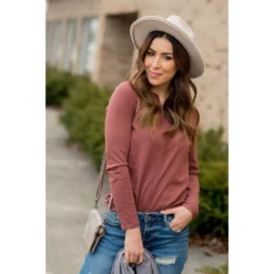 Raw Seamed Basic V-Neck Tee -Women's Clothing Store BB 1960 8e942f95 2e4f 407a 8011 1b83d3e256c3