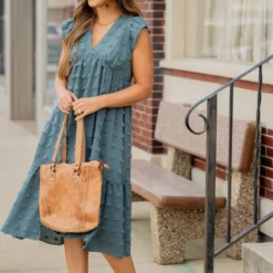 Textured Dot Ruffle Bottom V Midi Dress 26 Textured Dot Ruffle Bottom V Midi Dress -Women's Clothing Store BB 2236 44957629 0597 4624 a03f b333b00765b8 474334