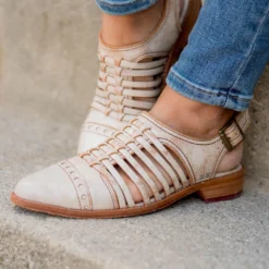 Kennya BedStu Sandals