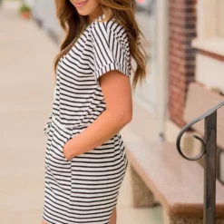 Striped Tie Romper -Women's Clothing Store BB 3212 f188d6e3 e546 4a9e b7f8 b2e4b7422d48 252515