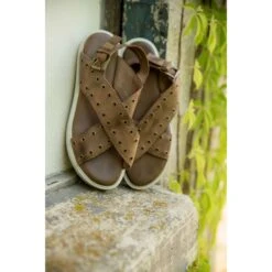 Hali Roan Sandal -Women's Clothing Store BB 4079 9c1dc38c 73af 4f9d 89e6 ffad270f1433