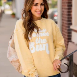 Here Comes The Sun Ribbed Graphic Crewneck 32 Here Comes The Sun Ribbed Graphic Crewneck -Women's Clothing Store BB 4304 88d86e92 ff5d 495c 86e5 67da1a54e717 501737