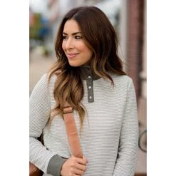 Zig Zag Button Up Pullover -Women's Clothing Store BB 4650 212cdbfe c423 48a0 8bd9 09e45291668e