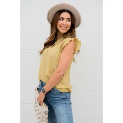 Simple Button Accented Ruffle Tank -Women's Clothing Store BB 5290 abf36b1d 33a0 44c5 8a83 5e938aa1de1b