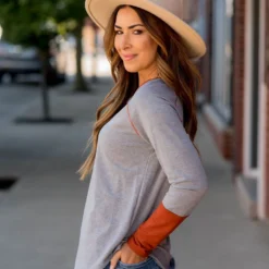 Solid Accent Long Sleeve Tee -Women's Clothing Store BB 5440 4e4952e6 e506 4177 a48a d1639e65dffd 910889