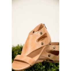 Soto BedStu Sandal -Women's Clothing Store BB 5986 6d872771 f9c6 41b9 93ac bedc5c251d4e