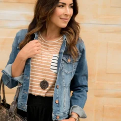 Contrasting Striped Pocket Tee -Women's Clothing Store BB 6495 63e3a0ff 66dd 4dbe bc3b 44a4fd2023fe