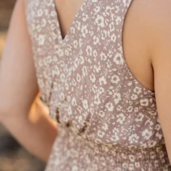 Vintage Floral Wrap Bottom Midi Dress 17 Vintage Floral Wrap Bottom Midi Dress -Women's Clothing Store BB 6853 4d0e56dc bec6 4e7b 9986 e97f1fd6a742