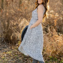 Vintage Floral Wrap Bottom Midi Dress 20 Vintage Floral Wrap Bottom Midi Dress -Women's Clothing Store BB 6885 aec02bd4 851c 401e 83b7 6d8cc759cc64