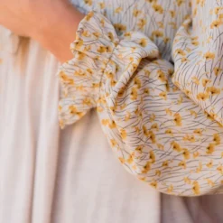 Vintage Floral Accented Blouse 16 Vintage Floral Accented Blouse -Women's Clothing Store BB 7232 7a8ab156 592c 4b03 b029 ab6ea9693515 995643