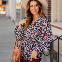 Floral Fun Cinched V Blouse 18 Floral Fun Cinched V Blouse -Women's Clothing Store BB 7781 a05463fb ecf9 4135 b696 a1d8ec8ebdc0 406483