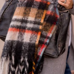 Day In The City Stylish Scarf 15 Day In The City Stylish Scarf -Women's Clothing Store BB 8564 6df559cc 0944 4fd4 ad60 5f148067b310 908602