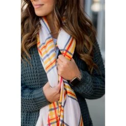 Delicately Lined Rich Basic Scarf 24 Delicately Lined Rich Basic Scarf -Women's Clothing Store BB 8619 b3a19aef b8b7 4987 8e96 7c292ad7f493