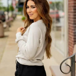 On The Farm Graphic Crewneck 9 On The Farm Graphic Crewneck -Women's Clothing Store BB 9005 f7a48aa7 7dbe 4430 a454 ec2c5249b052 919971