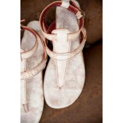 Moon BedStu Sandal 20 Moon BedStu Sandal -Women's Clothing Store BB 9181