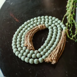 Colored Bead Garland W/ Tassels -Women's Clothing Store BB6 17 22 58 673073