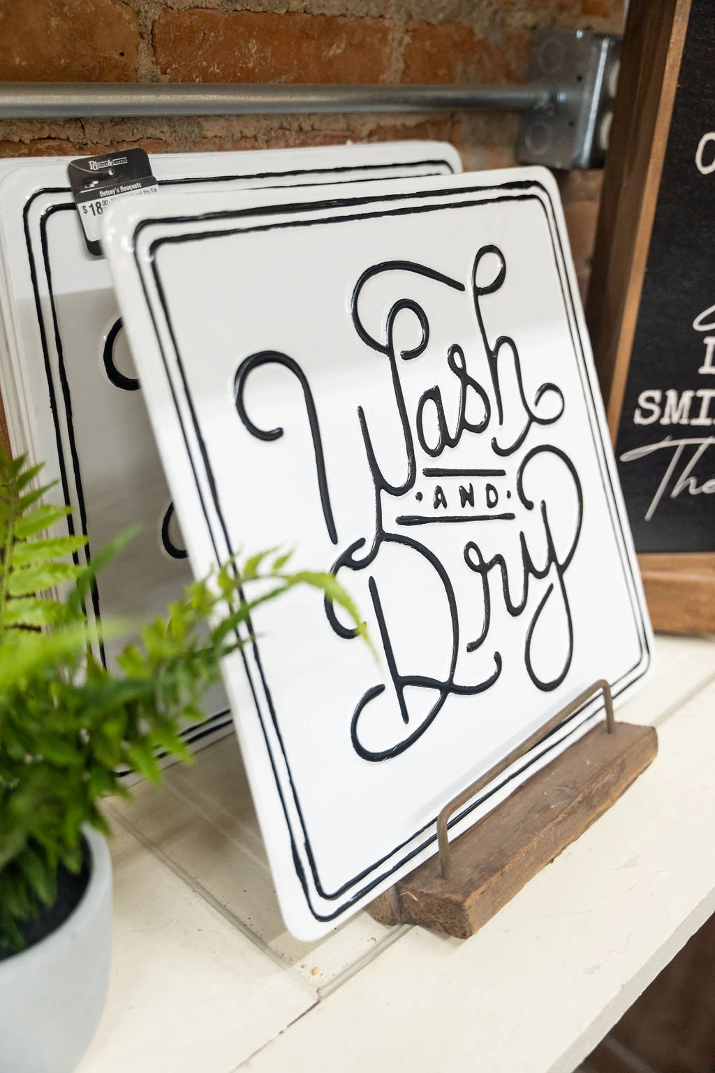 Wash And Dry Tin Sign 2 Wash And Dry Tin Sign - Image 2