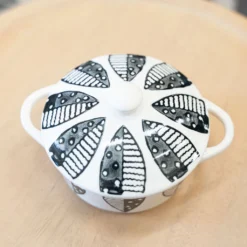 Leaves Stoneware Baker Dish 7 Leaves Stoneware Baker Dish -Women's Clothing Store BBJan 25 36