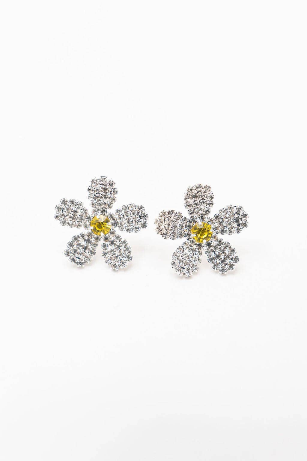 Stunning Flower Stud Earrings 2 Stunning Flower Stud Earrings - Image 2