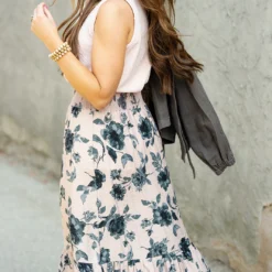 Vintage Roses Ruffle Bottom Maxi Skirt -Women's Clothing Store DSC 2000 9fc4d0e3 c512 4f1c 9153 78286e387499