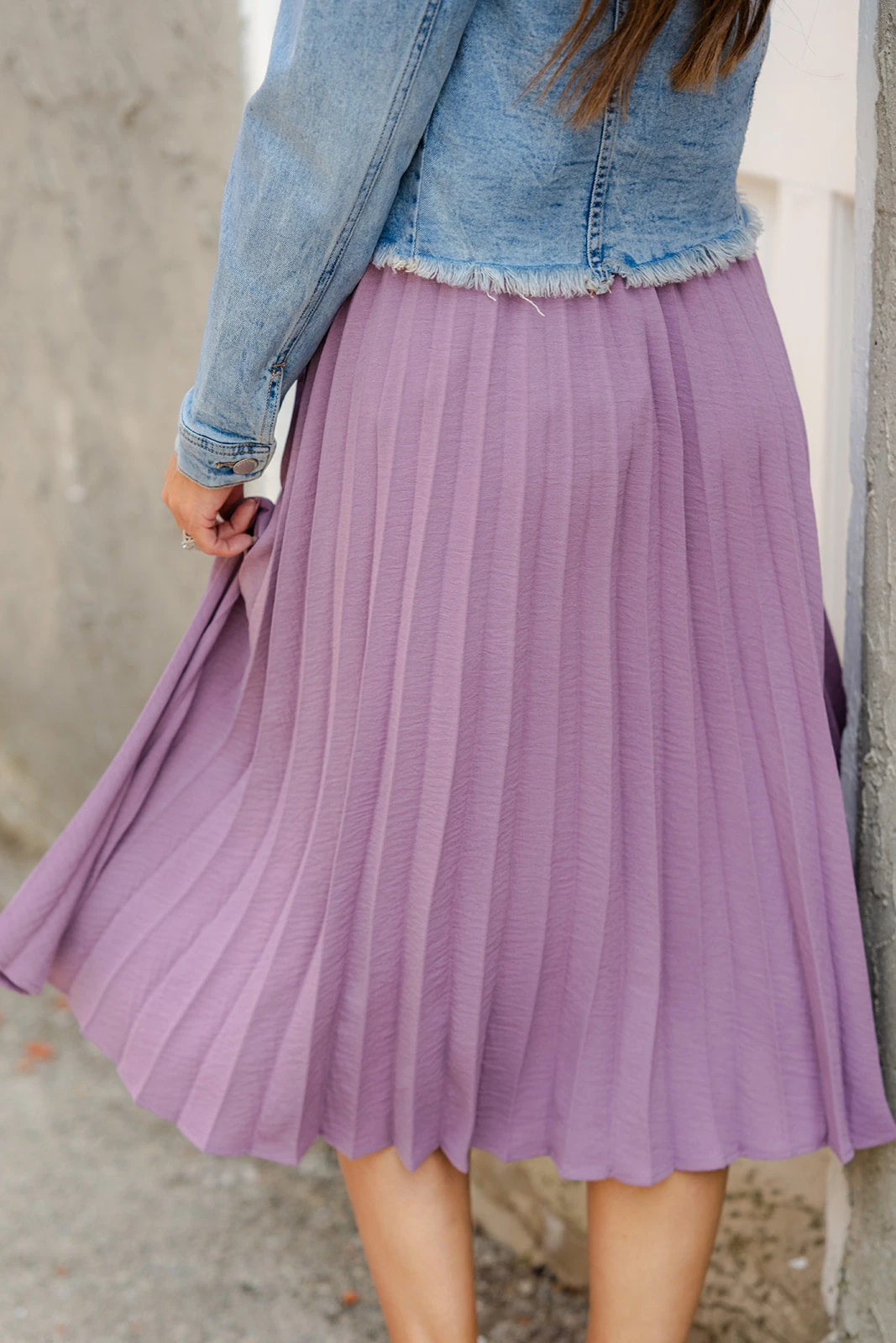Chic Accordion Midi Skirt 11 Chic Accordion Midi Skirt - Image 11