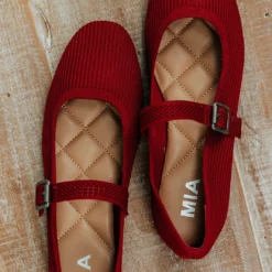 Brita Red Flats