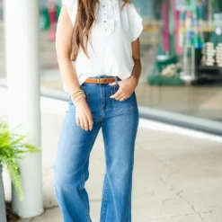 Ruffle Accented Button Top Blouse -Women's Clothing Store DSC 5898 3f7b06af 86c6 4e98 a0a2 8063b42d2135