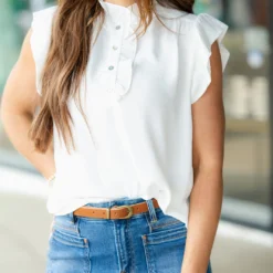 Ruffle Accented Button Top Blouse -Women's Clothing Store DSC 5905 eaee4bf1 613d 4462 a58e 90e7bf02244b