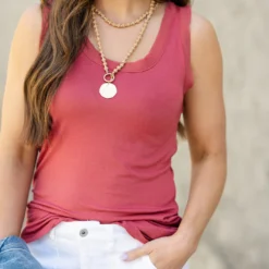 Simple Thick Trimmed Tank