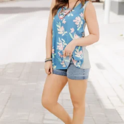 Painted Petals Front Tank -Women's Clothing Store FJ7A2732