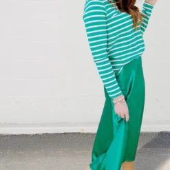 Elevated Everyday Midi Skirt 28 Elevated Everyday Midi Skirt -Women's Clothing Store FJ7A3652copy