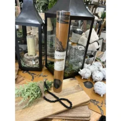 Paper Table Runner -Women's Clothing Store IMG 8246 1 636449