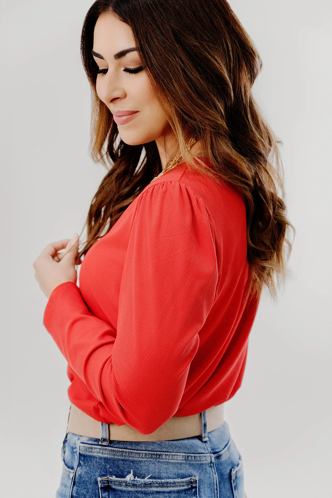 Ribbed Gathered Shoulder Long Sleeve Tee 7 Ribbed Gathered Shoulder Long Sleeve Tee - Image 7