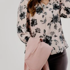 Vintage Roses 3/4 Sleeve V Blouse 11 Vintage Roses 3/4 Sleeve V Blouse -Women's Clothing Store JAN2025BECCA0057