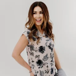 Vintage Roses Short Sleeve V Blouse -Women's Clothing Store JAN2025BECCA0073