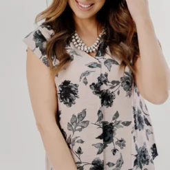 Vintage Roses Short Sleeve V Blouse -Women's Clothing Store JAN2025BECCA0076