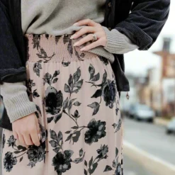 Vintage Roses Ruffle Bottom Maxi Skirt -Women's Clothing Store JAN2025BECCA0082