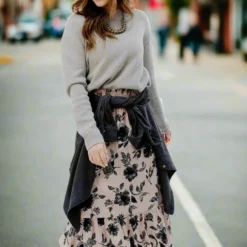 Vintage Roses Ruffle Bottom Maxi Skirt -Women's Clothing Store JAN2025BECCA0085