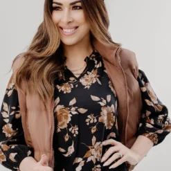 Vintage Roses 3/4 Sleeve V Blouse 13 Vintage Roses 3/4 Sleeve V Blouse -Women's Clothing Store JAN 2025BECCA0326