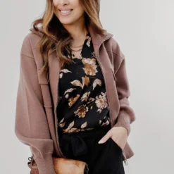 Vintage Roses Short Sleeve V Blouse -Women's Clothing Store JAN 2025BECCA0339