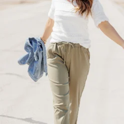 Intricately Detailed Knit Tee -Women's Clothing Store becca NEW marchweek20561