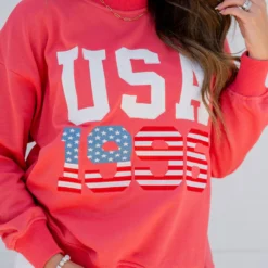 USA 1996 Graphic Crewneck -Women's Clothing Store untitled 0925 b443382b f210 4964 8ade 62f36141b54c