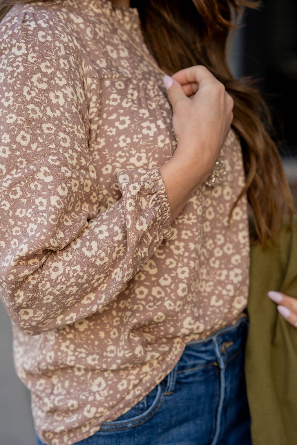 Vintage Floral Cinched Trim Blouse 4 Vintage Floral Cinched Trim Blouse - Image 4